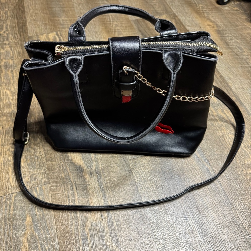 Lipstick Lip Black Purse